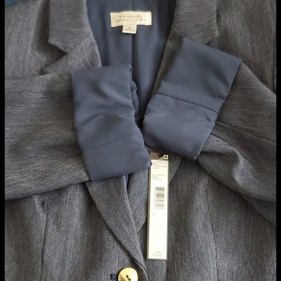 Tahari blue denim color blazer - Picture 5 of 9